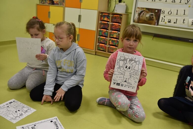  Jak bezpiecznie poruszać się w świecie cyfrowym nauczą się w przedszkolu 