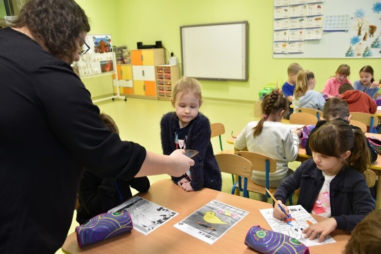  Jak bezpiecznie poruszać się w świecie cyfrowym nauczą się w przedszkolu 