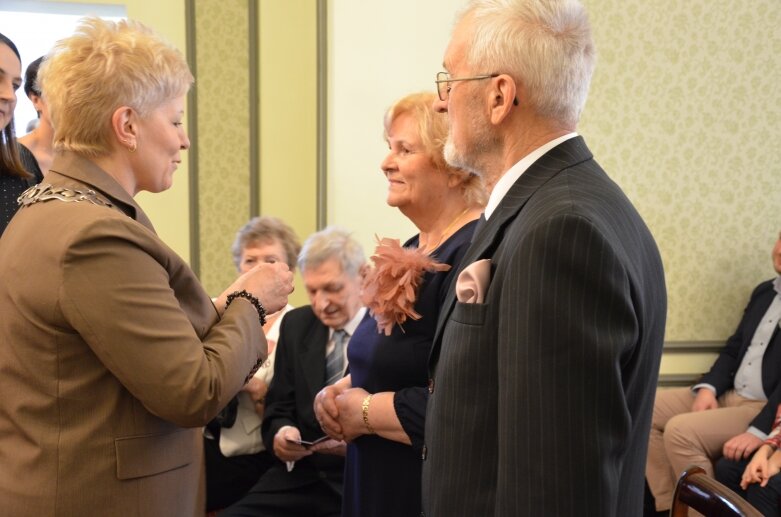  Jubileusz małżeństw w Skierniewicach – miłość na medal 