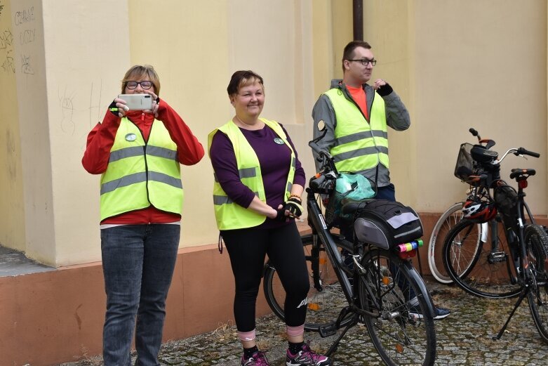  Jubileuszowe drzewko na 70-lecie PTTK już rośnie w parku! 