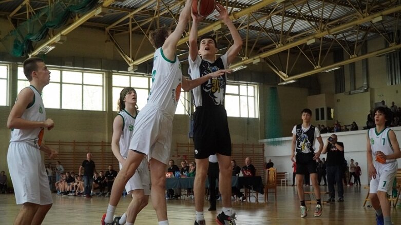  Kadeci MKS Ósemka w finale Mistrzostw Polski w Koszykówce U15! 