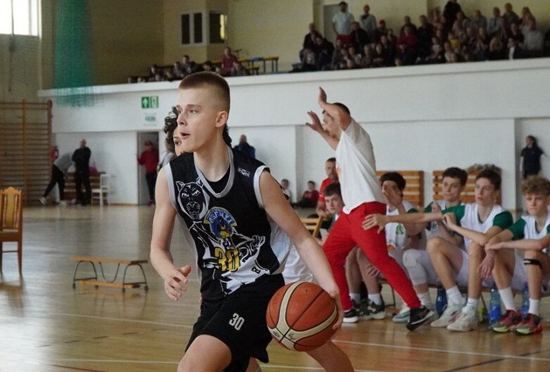  Kadeci MKS Ósemka w finale Mistrzostw Polski w Koszykówce U15! 