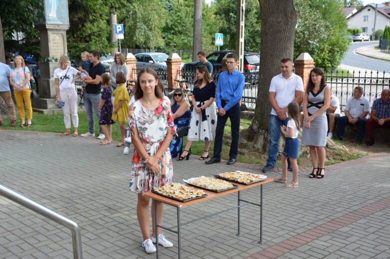  Każdy spróbował dożynkowego chleba 