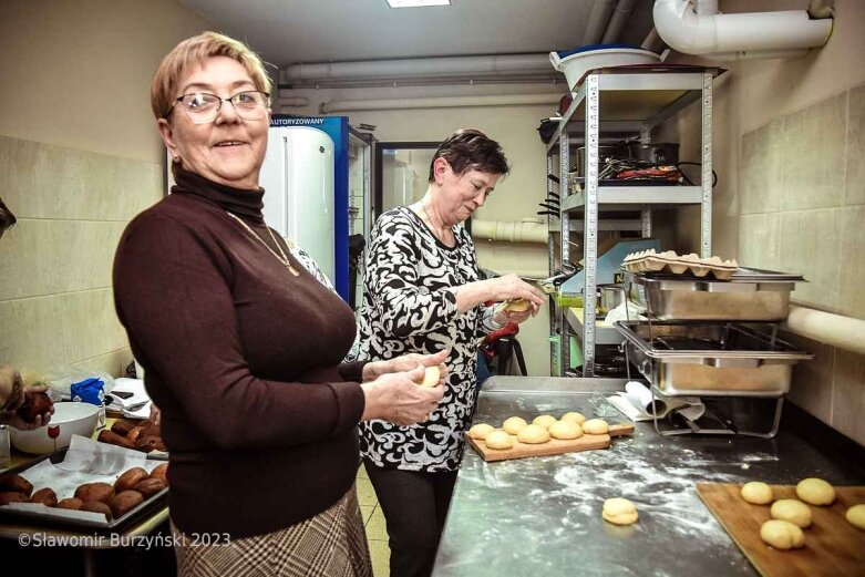  KGW w Jeżowie: pączki to ich specjalność 