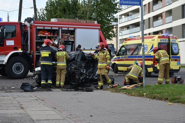  Kierowca ściął słup informacyjny 