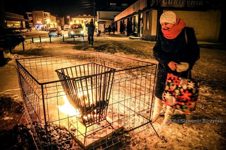  Koksowniki na ulicach Skierniewic – takie były kiedyś mrozy [ZDJĘCIA] 