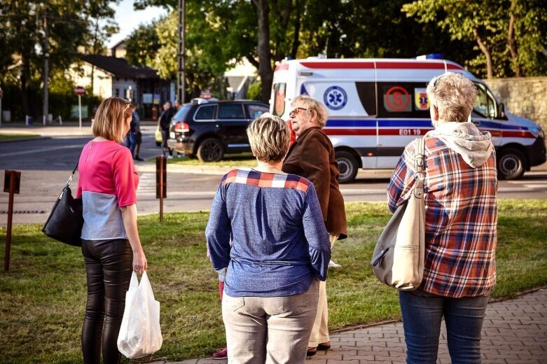  Kolizja trzech samochodów w centrum Skierniewic 