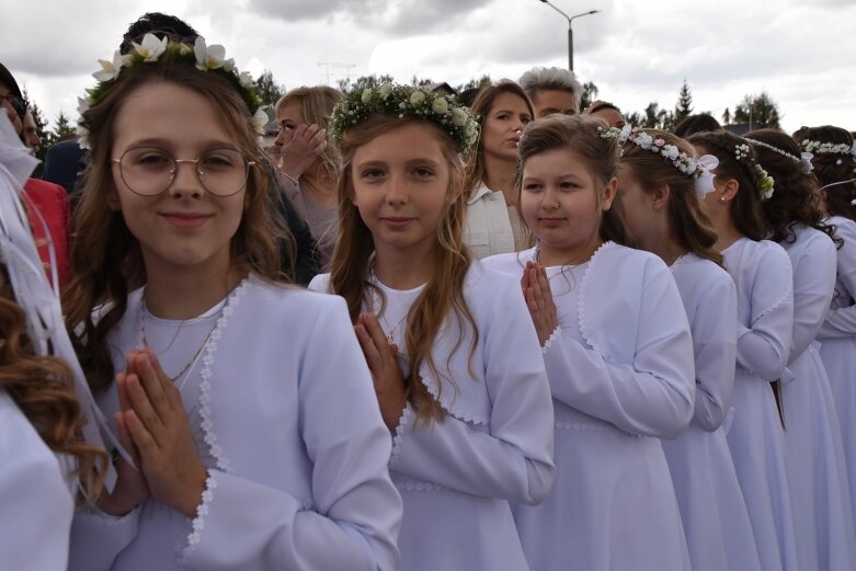  Komunia w parafii Niepokalanego Serca Najświętszej Maryi Panny 