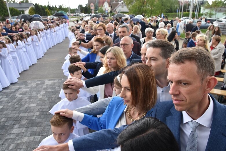  Komunia w parafii Niepokalanego Serca Najświętszej Maryi Panny 