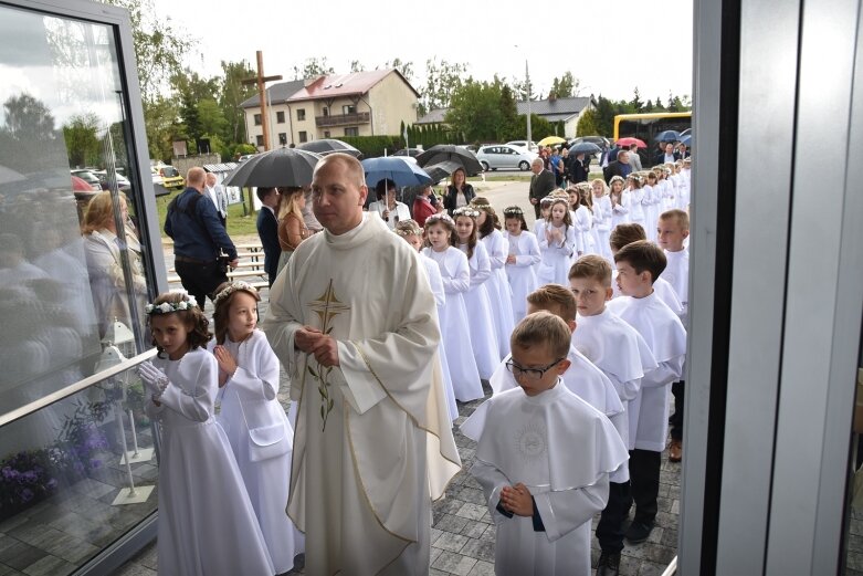  Komunia w parafii Niepokalanego Serca Najświętszej Maryi Panny 