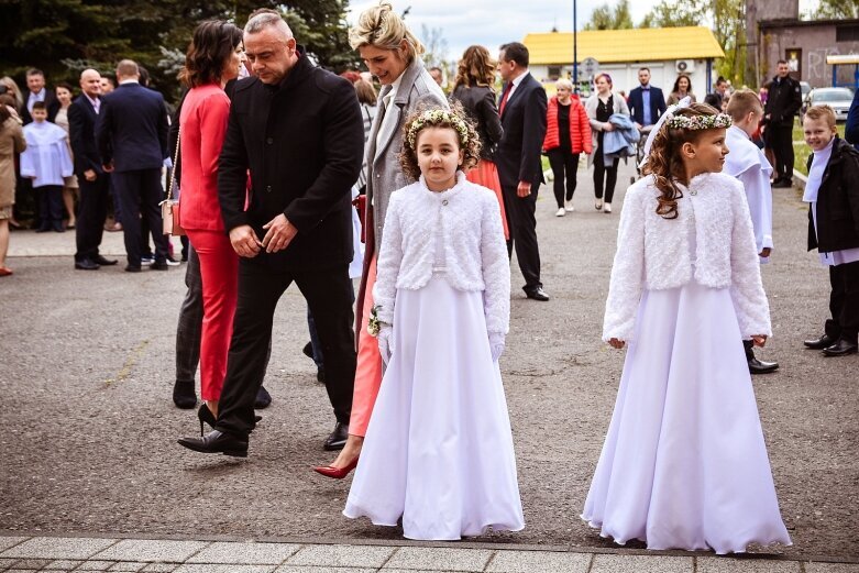  Komunie 2019 w Skierniewicach: kościół garnizonowy 