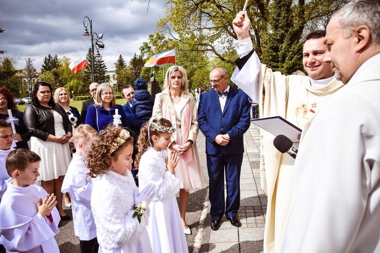  Komunie 2019 w Skierniewicach: kościół garnizonowy 