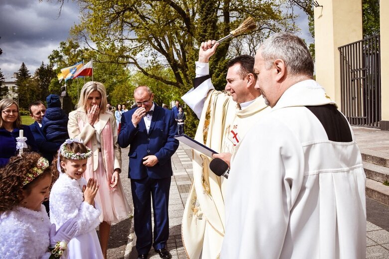  Komunie 2019 w Skierniewicach: kościół garnizonowy 