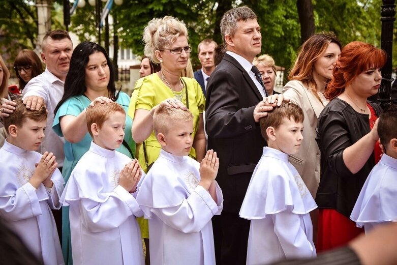  Komunie 2019 w Skierniewicach: kościół św. Jakuba 