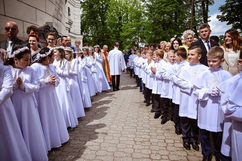  Komunie 2019 w Skierniewicach: kościół św. Jakuba 