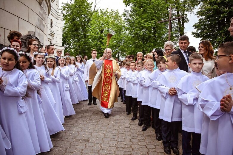  Komunie 2019 w Skierniewicach: kościół św. Jakuba 