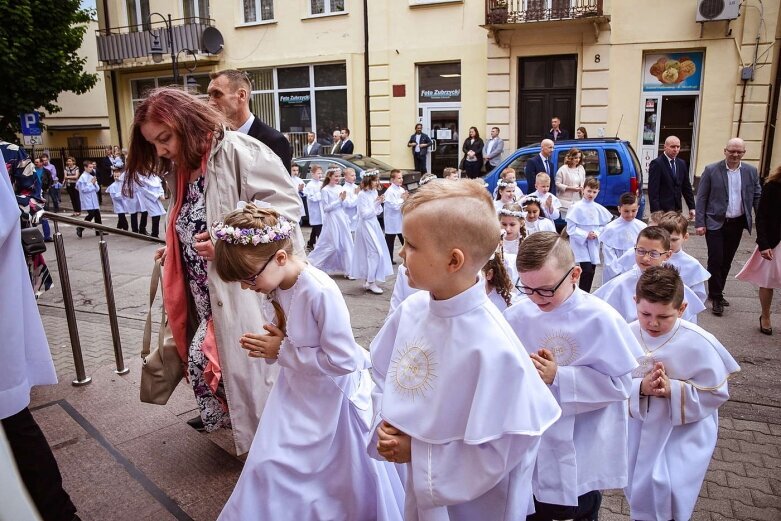  Komunie 2019 w Skierniewicach: kościół św. Jakuba 