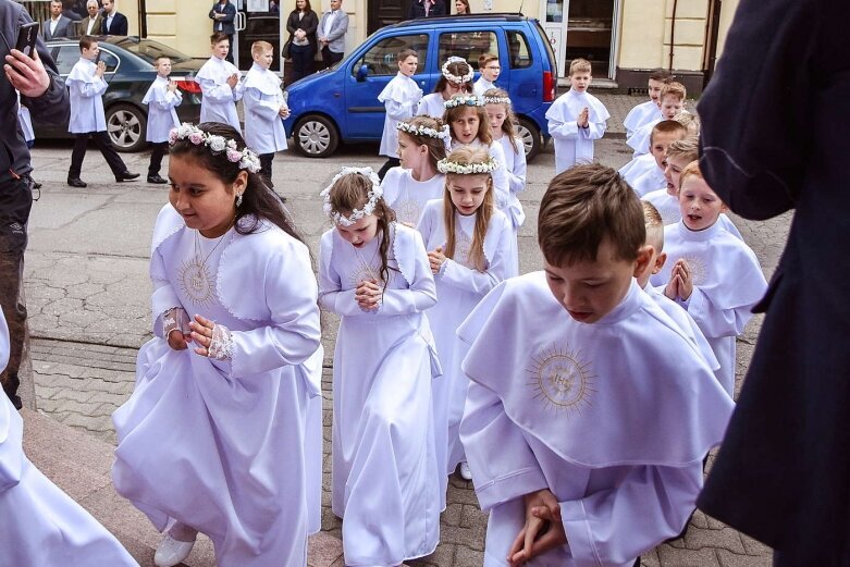  Komunie 2019 w Skierniewicach: kościół św. Jakuba 