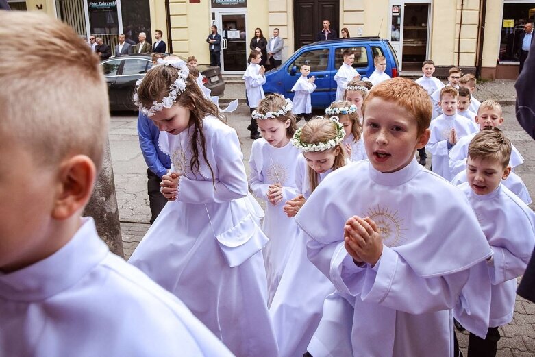  Komunie 2019 w Skierniewicach: kościół św. Jakuba 