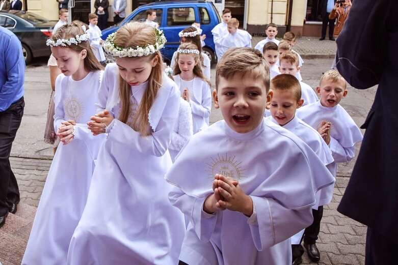  Komunie 2019 w Skierniewicach: kościół św. Jakuba 