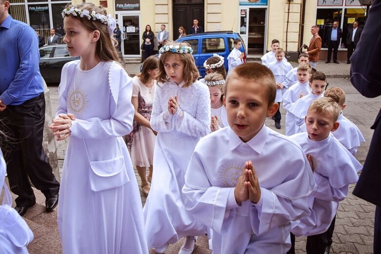  Komunie 2019 w Skierniewicach: kościół św. Jakuba 