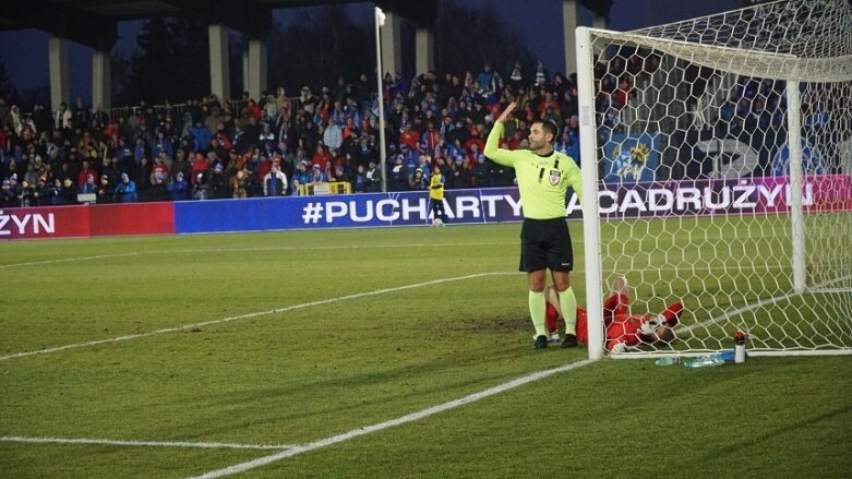  Koniec pięknego pucharowego snu Unii Skierniewice 