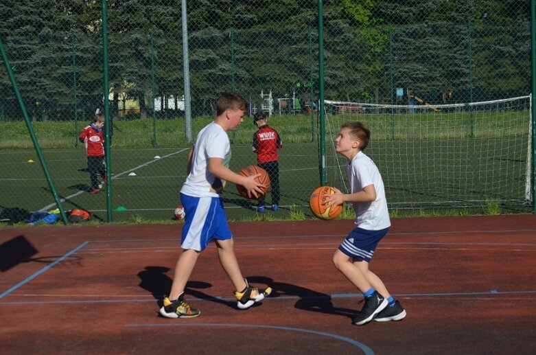  Koszykarze wrócą trenować do hal 