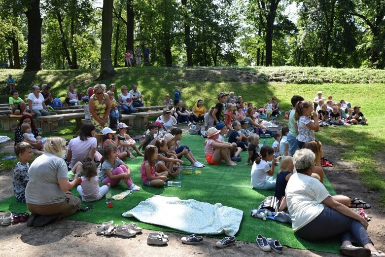  Koziołek Matołek przybył do skierniewickiego parku 