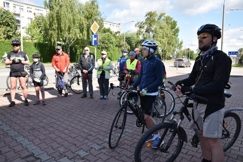  Kręcą 300 kilometrów dla Świętego Stanisława 