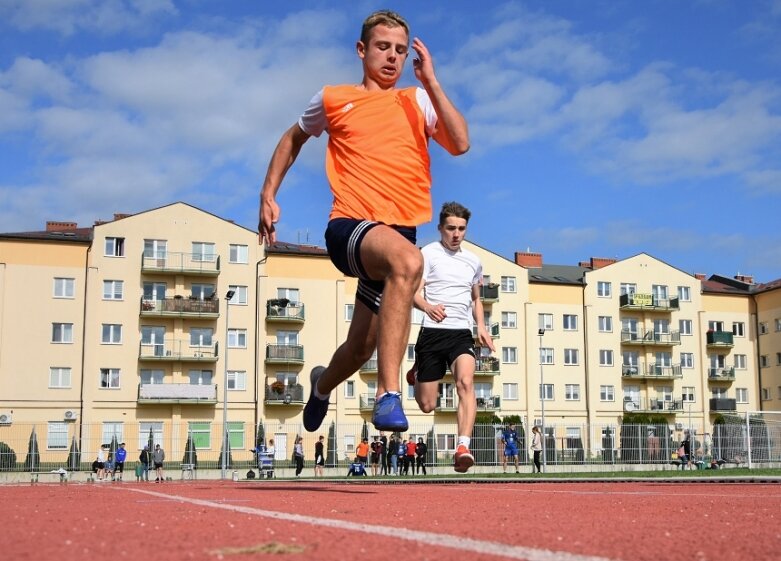  Lekkoatletyczna Licealiada na stadionie przy ulicy Tetmajera 