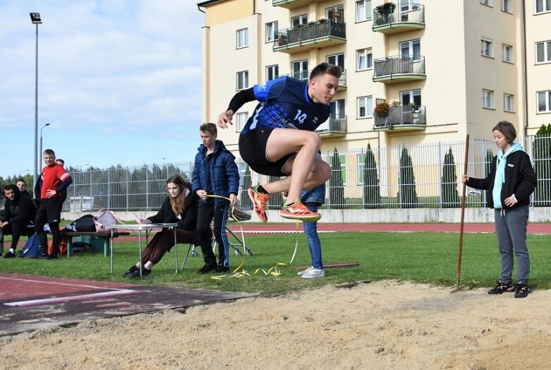  Lekkoatletyczna Licealiada na stadionie przy ulicy Tetmajera 