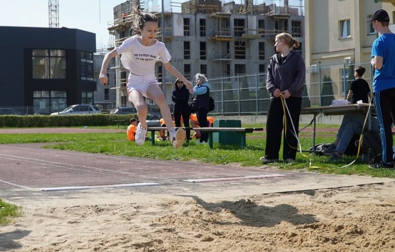  Lekkoatletyczna wiosna na stadionie przy ulicy Tetmajera 