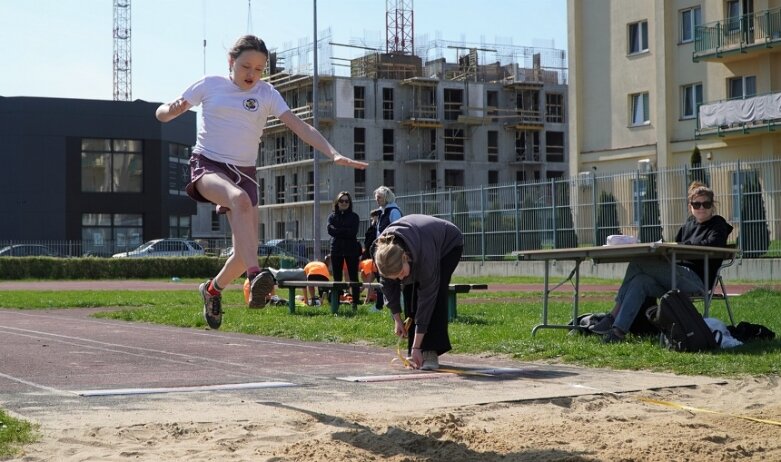  Lekkoatletyczna wiosna na stadionie przy ulicy Tetmajera 