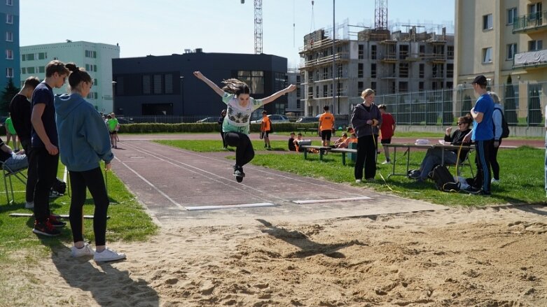  Lekkoatletyczna wiosna na stadionie przy ulicy Tetmajera 