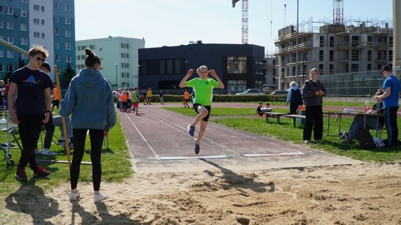  Lekkoatletyczna wiosna na stadionie przy ulicy Tetmajera 