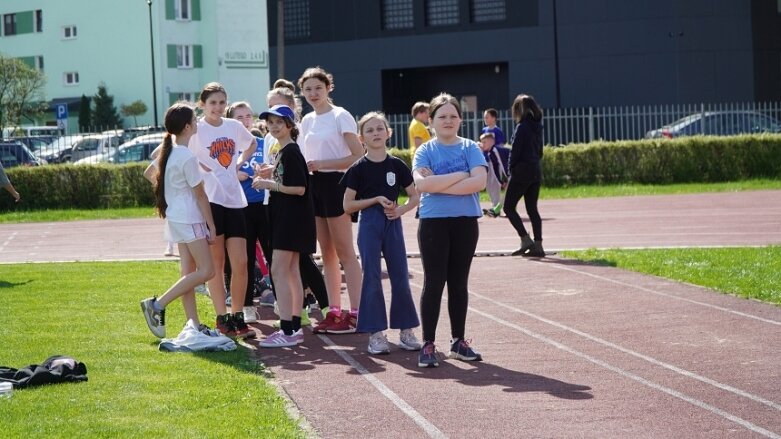  Lekkoatletyczna wiosna na stadionie przy ulicy Tetmajera 