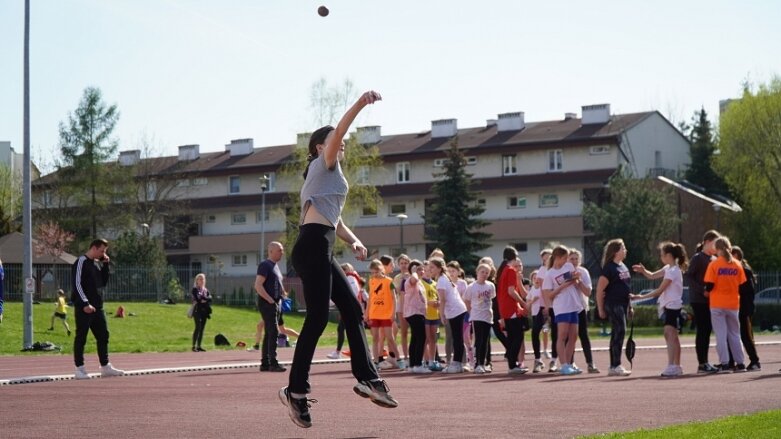  Lekkoatletyczna wiosna na stadionie przy ulicy Tetmajera 