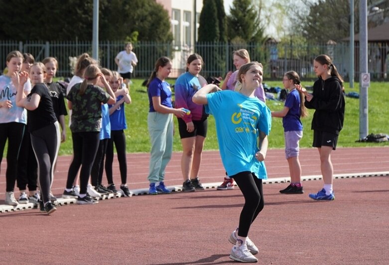  Lekkoatletyczna wiosna na stadionie przy ulicy Tetmajera 