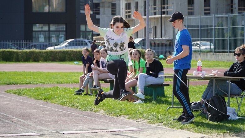  Lekkoatletyczna wiosna na stadionie przy ulicy Tetmajera 