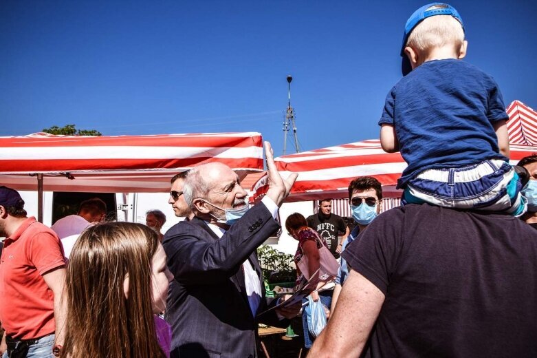  Macierewicz agitował w Skierniewicach 