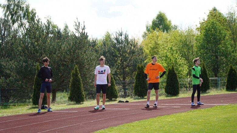  Maków gospodarzem skierniewickiego, lekkoatletycznego festiwalu sztafet 