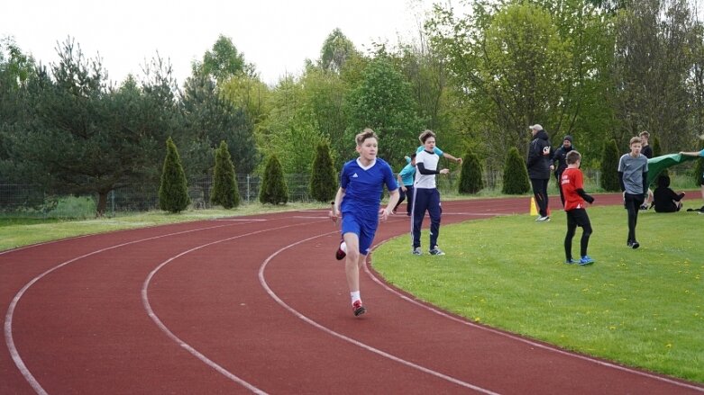  Maków gospodarzem skierniewickiego, lekkoatletycznego festiwalu sztafet 