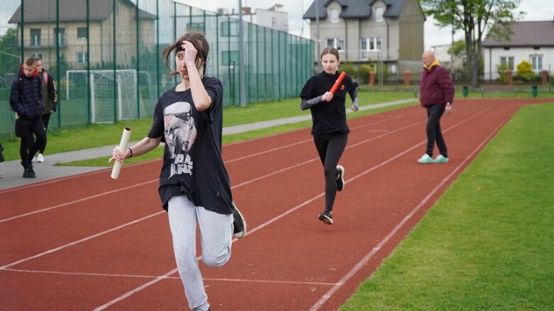  Maków gospodarzem skierniewickiego, lekkoatletycznego festiwalu sztafet 