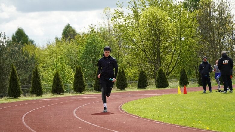  Maków gospodarzem skierniewickiego, lekkoatletycznego festiwalu sztafet 