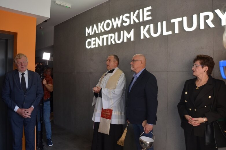  Makowskie Centrum Kultury owtarte 