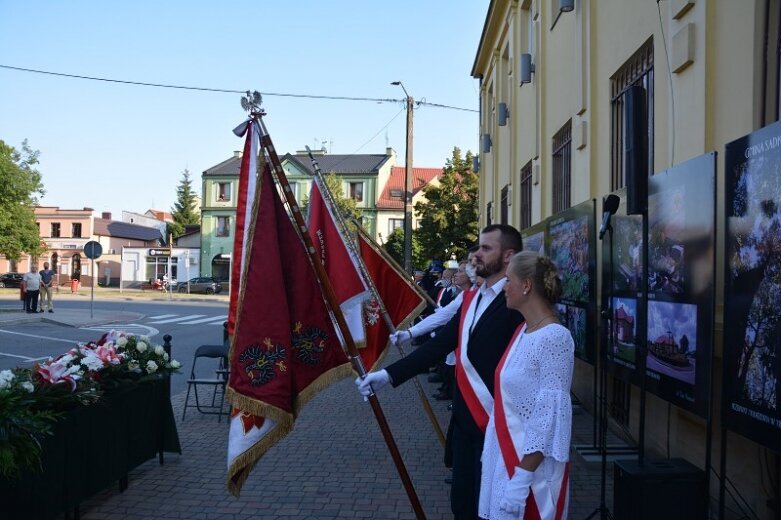  Maszerowali w asyście orkiestry OSP Rawa Mazowiecka. Relacja z 100-lecia Bitwy Warszawskiej 