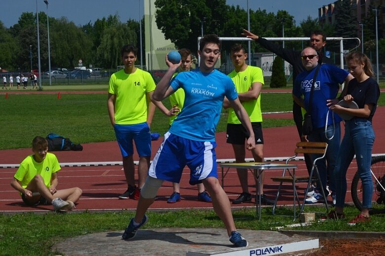  Międzyszkolna lekka atletyka 