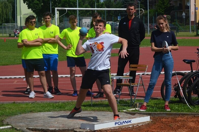  Międzyszkolna lekka atletyka 