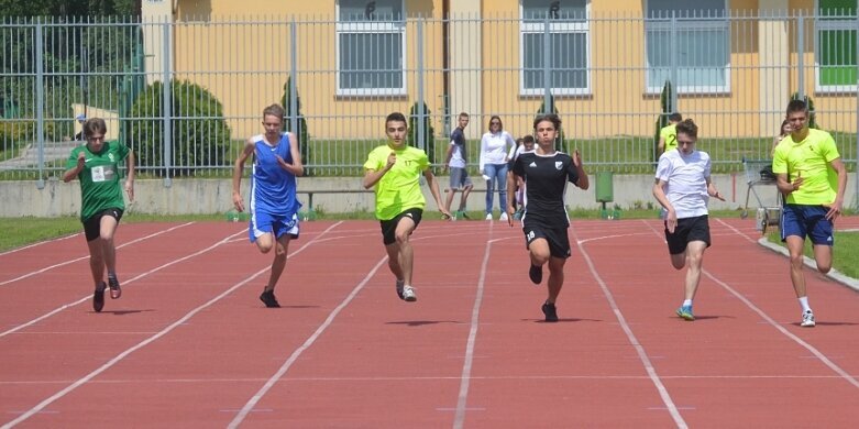  Międzyszkolna lekka atletyka 