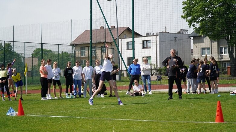  Międzyszkolna rywalizacja lekkoatletyczna w dwóch lokalizacjach 